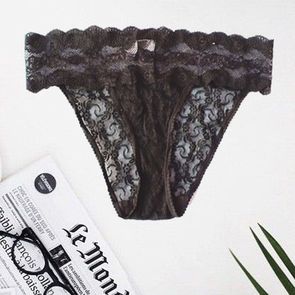 B.temptd Black Flirty Floral Lace Panty(sold out)
